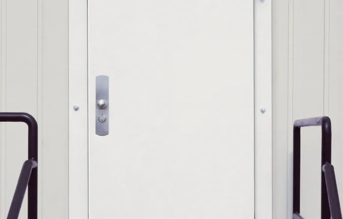 ISO-COOL 413 - Exterior White Steel with Turn Knob
