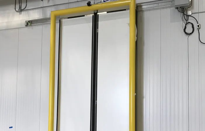 ISO-Flex bi-part door installation