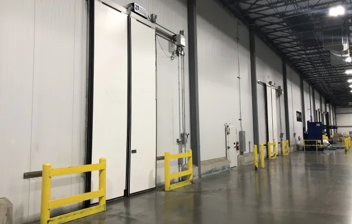 ISO-Flex warehouse freezer doors
